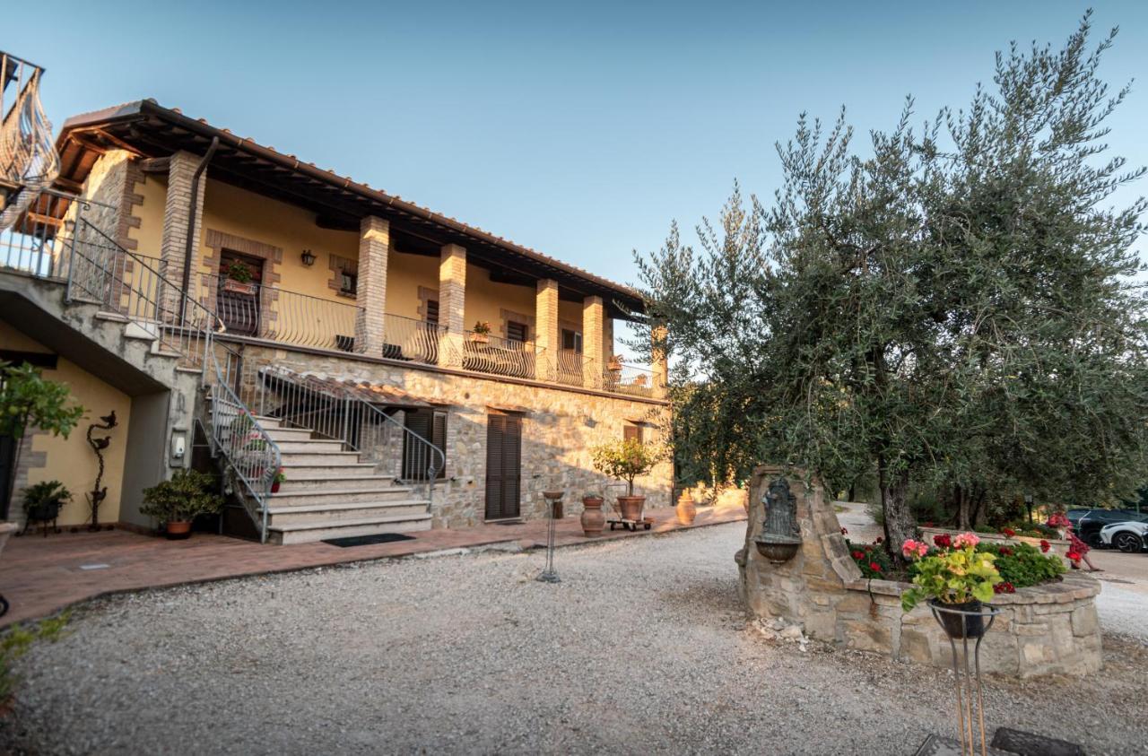 Agriturismo La Rocca Assisi Villa Petrignano Exterior photo