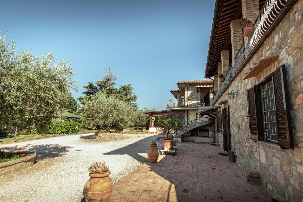 Agriturismo La Rocca Assisi Villa Petrignano Exterior photo